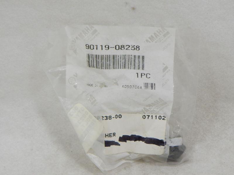 Yamaha 90119-08238 bolt *new