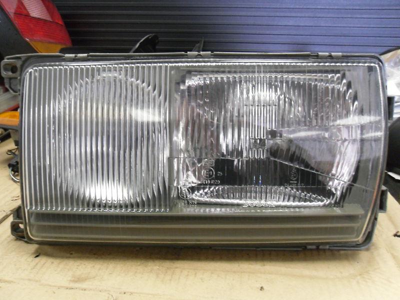 Mercedes benz w123 oem original headlight driver's side left complete w/ bulbs!!