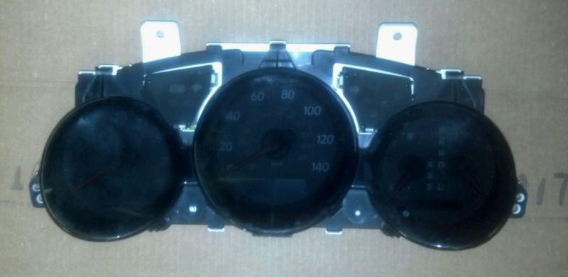 Lexus es300 es 300 speedometer cluster  oem factory automatic 02 03 04