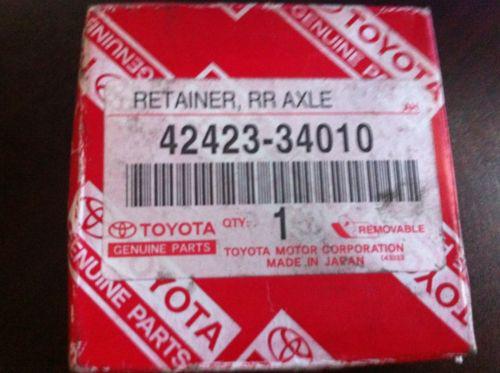 Toyota genuine parts, retainer, rr axle, new, part#42423-34010