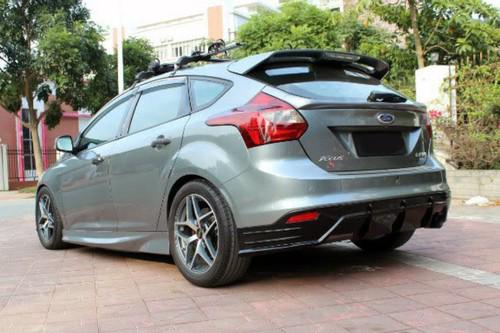 2012-2014 mk3 ford focus mid wing  and focus st