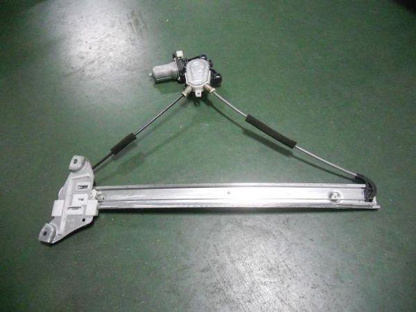 Daihatsu move 2004 front right door regulator [2913120]