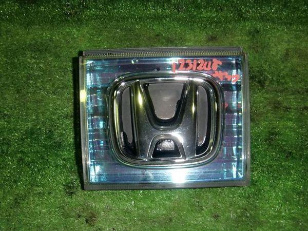 Honda that's 2002 radiator grille [4810400]