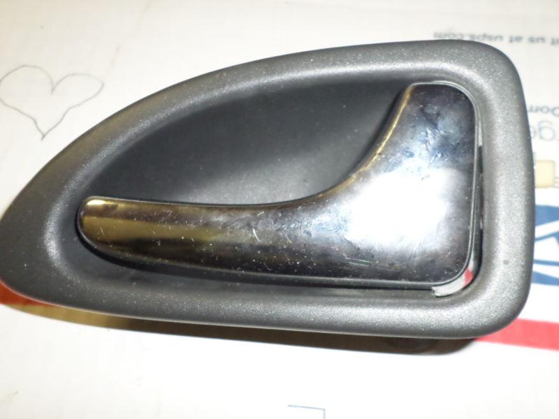 00 01 02 03 04 volvo s40 sedan right passenger front inner door handle oem 23785