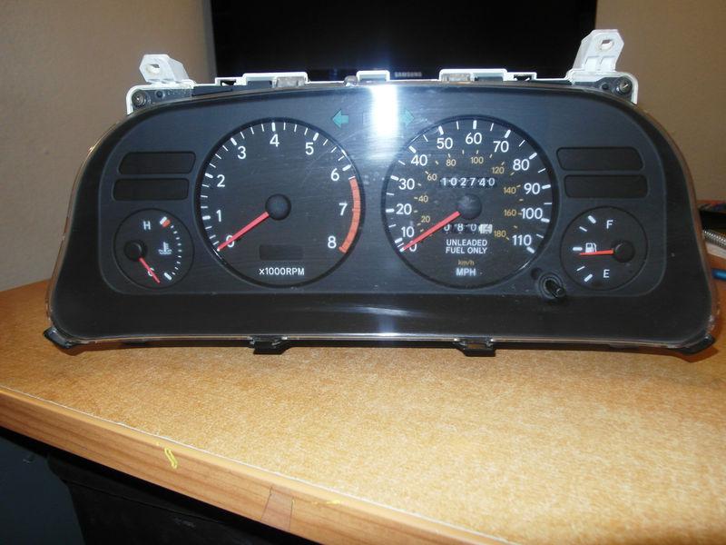 93-97 toyota corolla tachometer gauge oem cluster low 167267 miles works great