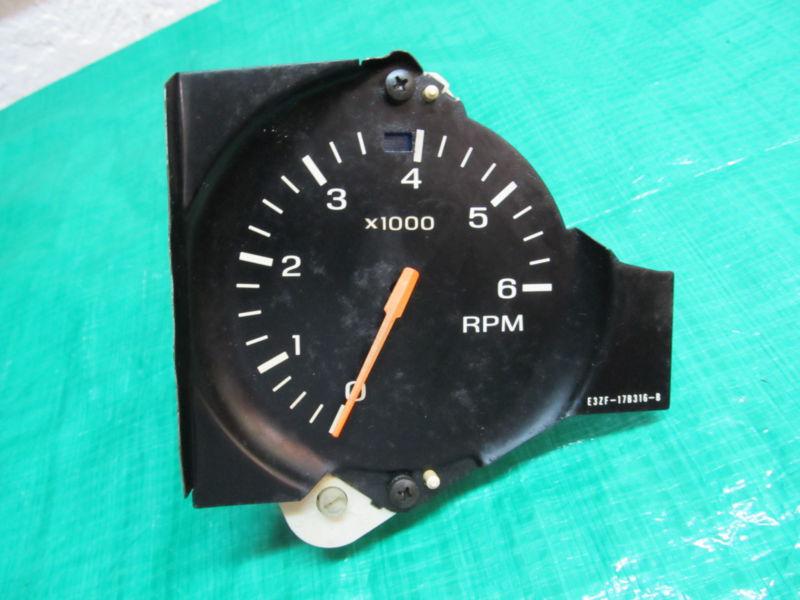 1985 - 1986 5.0 v8 coupe gt lx tach tachometer stock 5.0 mustang 83 84 1983 1984