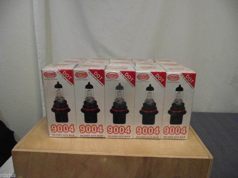 Autopal 9004 lot of 15 halogen bulbs new in box