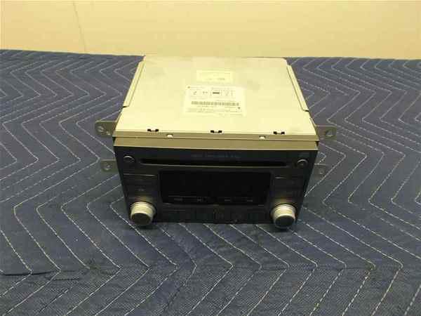 2004-2006 subaru impreza radio cd player am/fm oem lkq