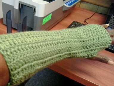 Fingerless fashionable crochet gloves