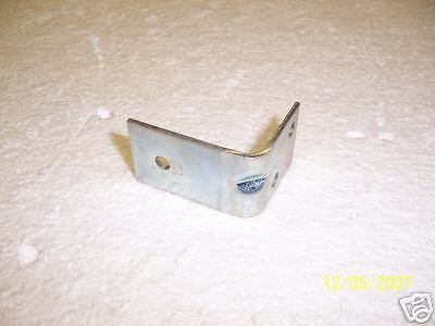 Antenna bracket nos gm 1982 83 84 85 86 87 88 19 90 91 1992 camaro gs1130