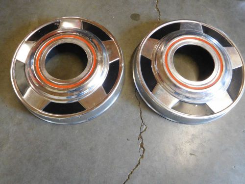1973-1987 gmc/chevrolet front hubcaps fits 1/2 ton 4x4