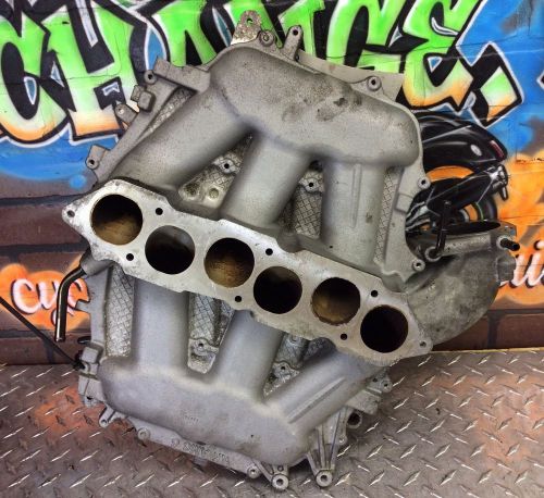 2003-2005 infiniti g35 intake plenum 03 04 05