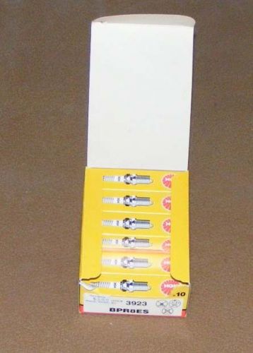 A604 partial box ngk spark plugs bpr8es 3923 - part box of 8 plugs