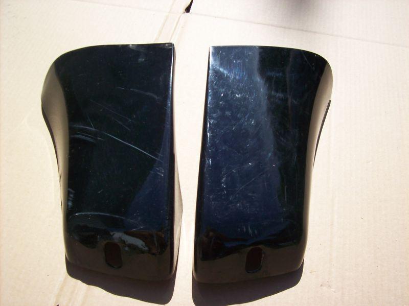 Porsche 944 turbo s2 - black rear bumper plastic end caps