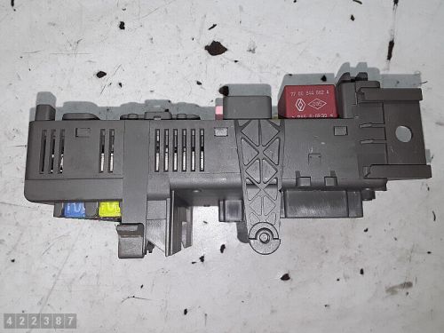 2004 renault laguna fuse box european under the panel 1900diesel 8200004201e