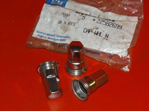 Nos gm 1993-1999 chevrolet buick oldsmobile pontiac / wheel nut caps / 22582699