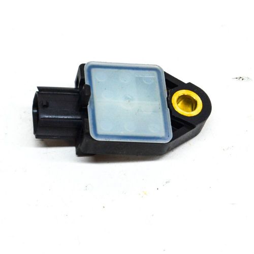 Hyundai i30 gd 1.4 front left impact sensor 95920-a6000 1.40 petrol 74 kw 2015-