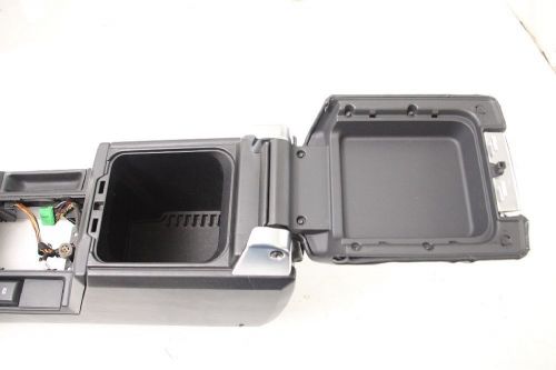 Center console land rover discovery 3 lr075160 06-2007-