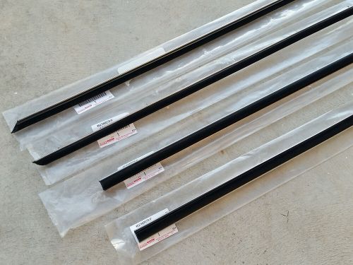 Toyota ta22 ta23 ra25 ra28 celica door weatherstrips new