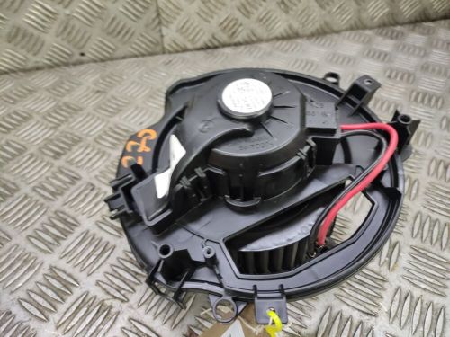 Vw  crafter 2018-on man  heater fan blower motor 5wc819021/ 65.61930-0013