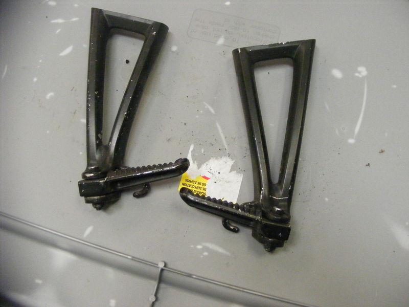 Yamaha r6 06 07 rear passenger pegs