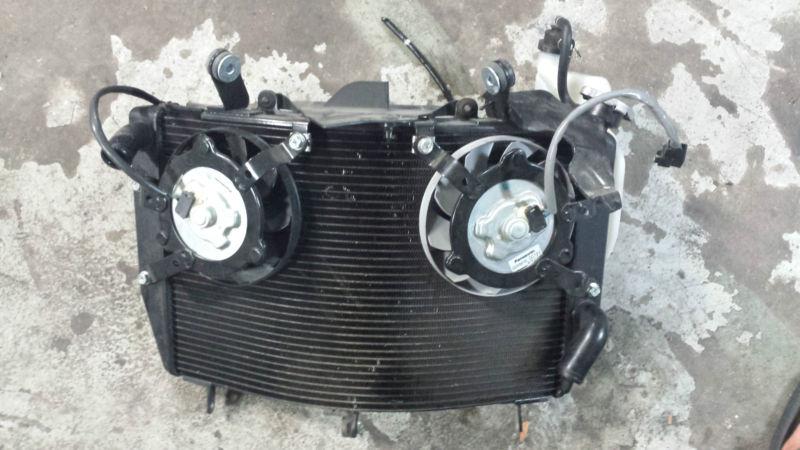 06 07 08 09 10 yzf r6 r6r radiator with fans no leaks  tested nice oem