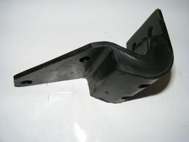 1940 41 42 46 47 48 pontiac lh rear motor mount nos-r