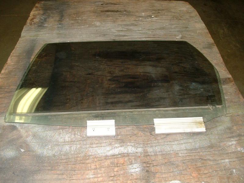 1994 -1998 850 volvo left rear glass