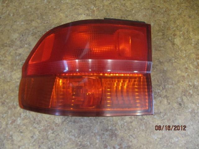 99-01 honda odyssey left taillight driver rear quarter lh tail lamp light