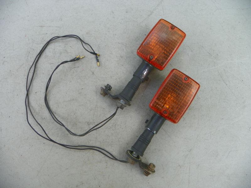 82 yamaha maxim xj 750 pair of rear turn signals left & right ~fast free ship~