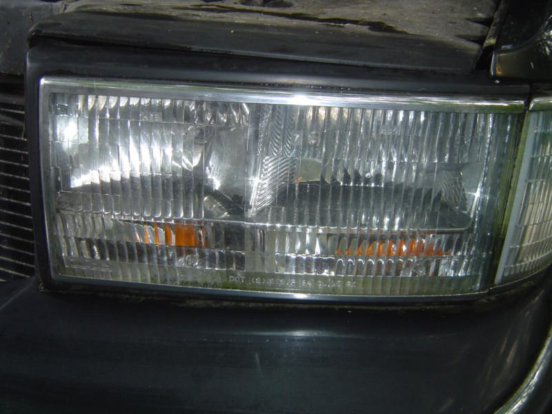 94 95 96 cadillac deville  front wheel drive left side headlight 