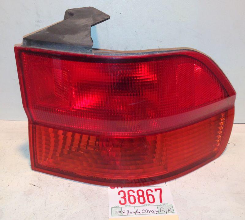 Oem 1999-2001 honda odyssey right passenger tail light