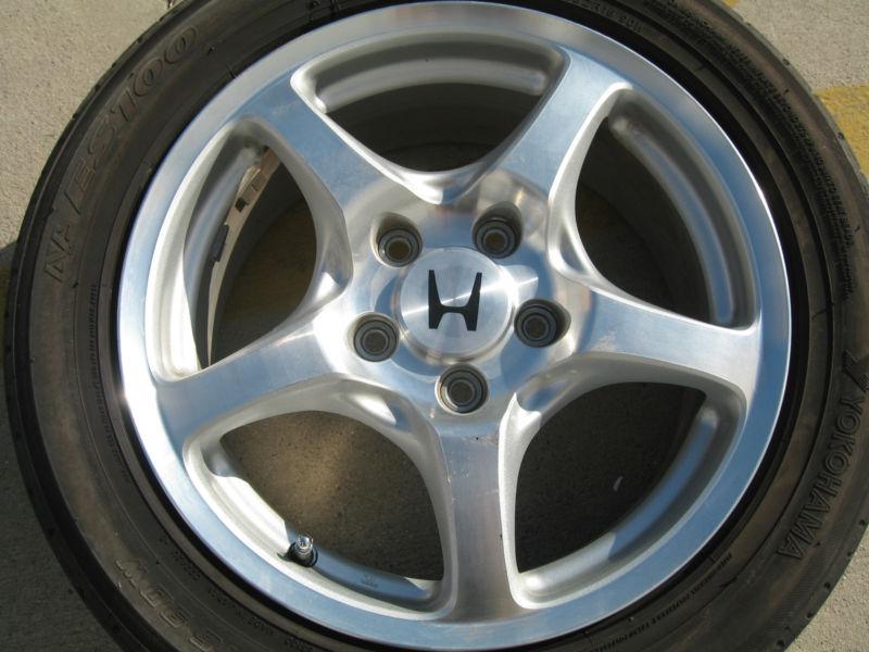 Used honda s2000 wheels set of 4 2 of front (16"x6.5jj) & 2 of rear (16"x7.5jj)