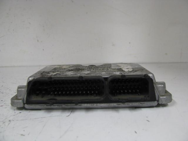 Ecu ecm computer golf jetta 2000 00 2001 01 2.0 0 261 206 413 06a 906 018 fa