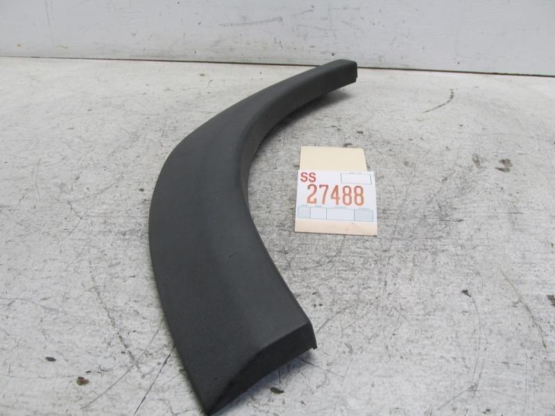 02-05 freelander left driver side rear door outer external flare molding trim