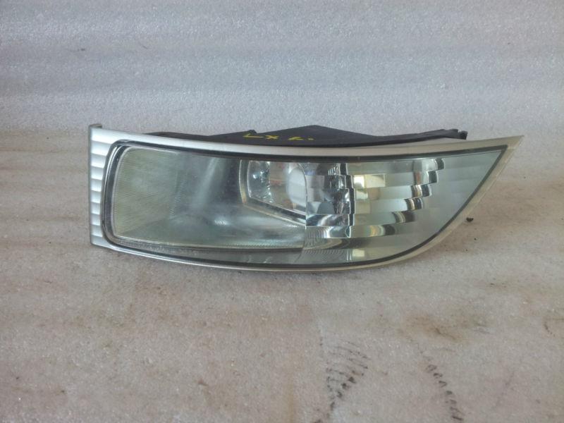 2003 lexus gx470 driver side front fog light