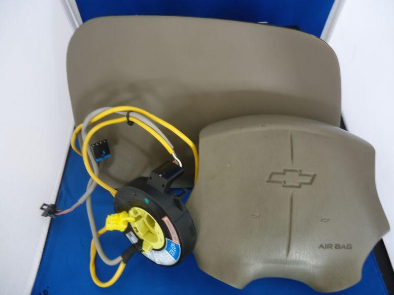 2000 chevy malibu driver and passenger airbags