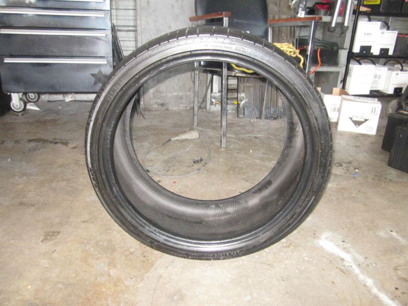 Bridgestone potenza re 050a  255/30/r19/ 91y  300 miles