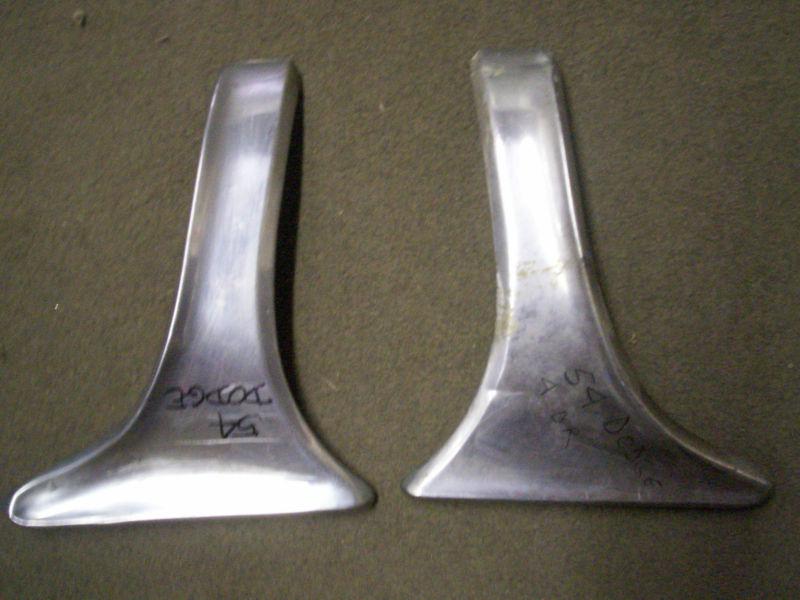 1954 dodge 4 dr quarter or fender moldings