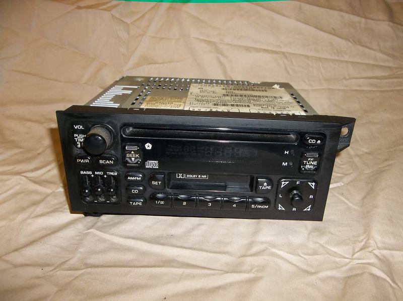 97 98 99 00 01 jeep cherokee xj factory radio tuner w cassette and cd player