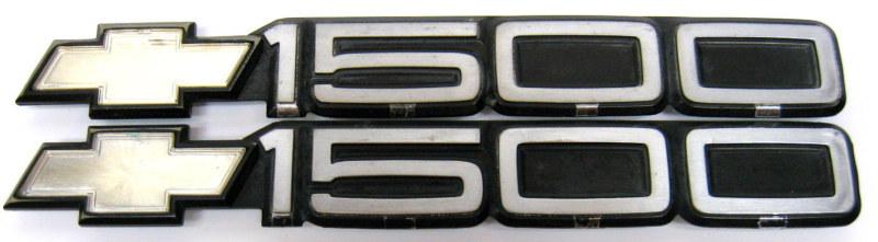 88-98 chevrolet 1500 side door nameplate badge emblems for trucks w moldings