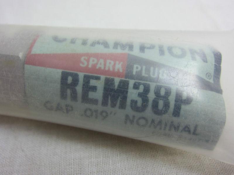  champion rem38p fine-wire spark plugs - new