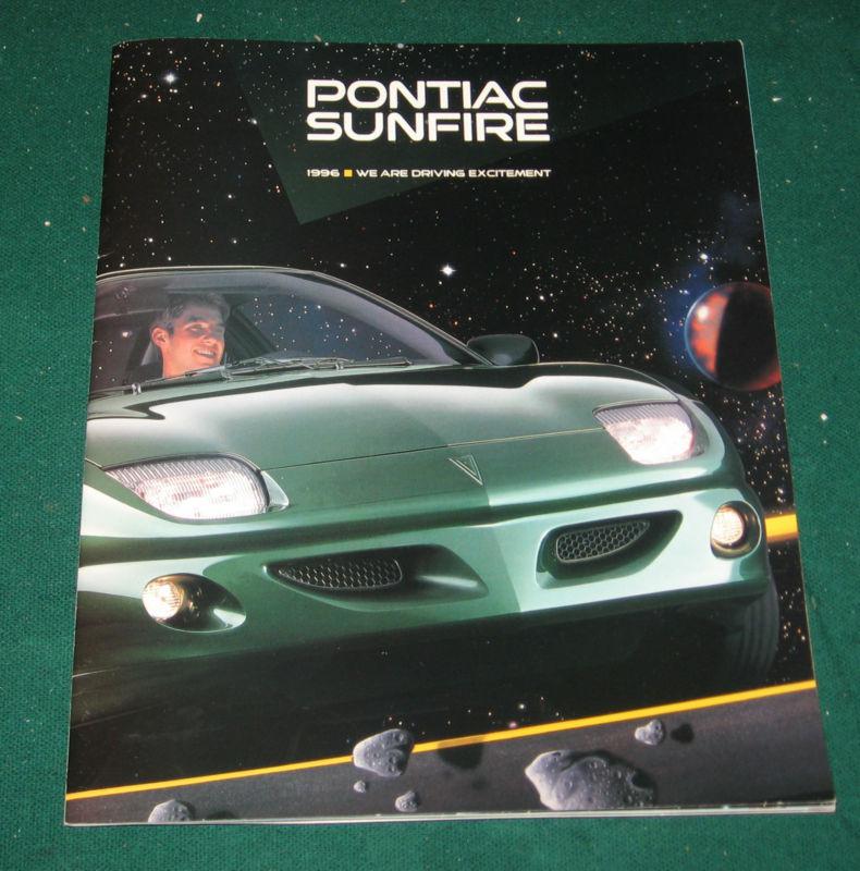 1996 pontiac sunfire dealer sales brochure; coupe; sedan; convertible; gt; 16 pg