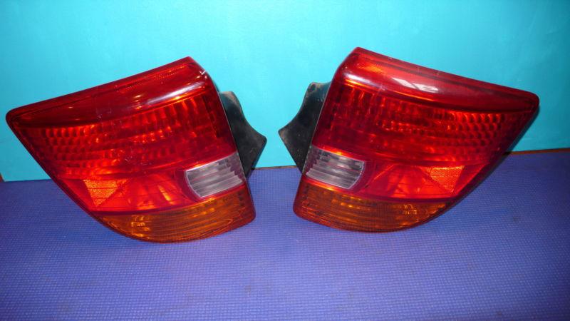 2000 2001 2002 toyota celica tail light assembly oem (pair) left & right