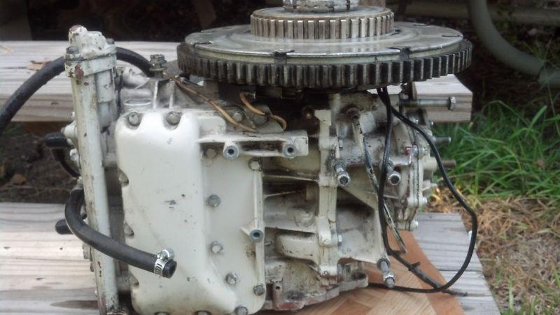 Powerhead for 40 hp evinrude 1962 from a lark iv runs perfect!