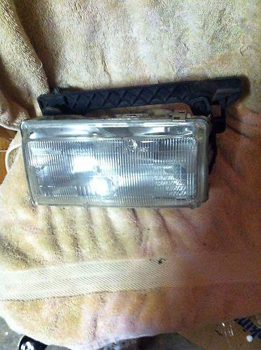 1996 cadillac eldorado oem left headlight and park light