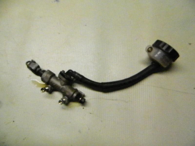 98 honda cbr 900 cbr900 rr 919 cbr919 900rr rear back brake master cylinder