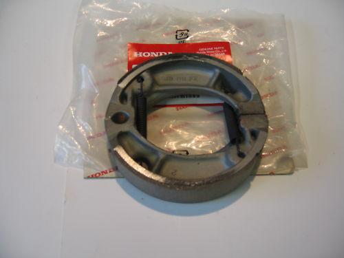 Honda crf70 crf80 crf100 xr80 xr70  brake shoes oem