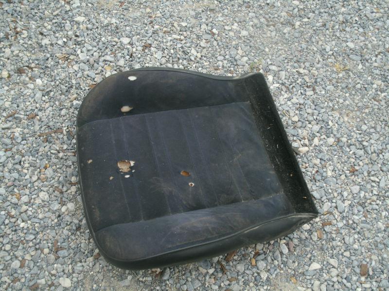 1982-1992 camaro r/h passenger side front lower seat cushion