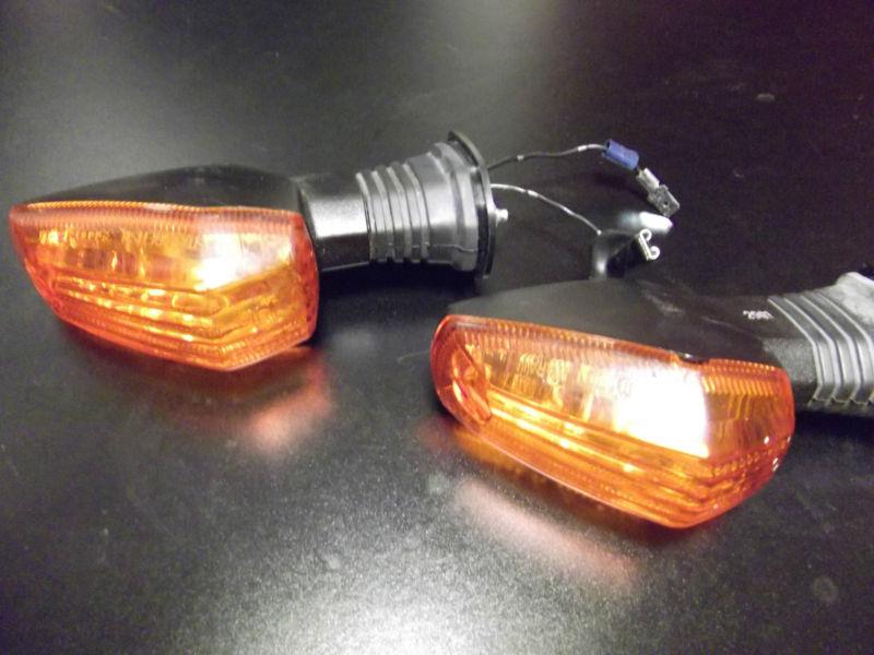 Gsxr oem turn signals 04 05 600